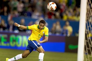 Seleção Brasileira encerra o ano com vitória sobre Chile