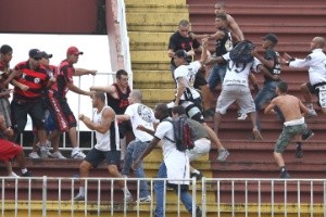 Tapetão: briga de torcida tem que gerar perda de pontos, diz presidente do STJD