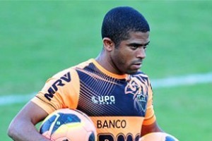 Atlético: Júnior César está fora dos planos do Galo