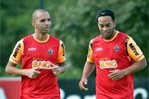 Minas: Autuori convoca Ronaldinho e Tardelli para pegar a Caldense