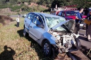 Manhuaçu: acidente com três feridos na 116, em Dom Corrêa
