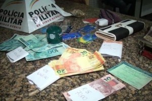 São João do Oriente/Vale do Aço: PM apreende R$ 5 mil em notas falsas