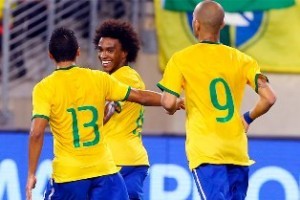 Seleção Brasileira: time jogal mal, mas vence segundo amistoso