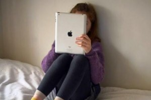 Vida e Saúde: Uso de tablets ou computador prejudica sono, diz estudo