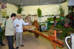 Caratinga: Secretário prestigia feira de agricultura