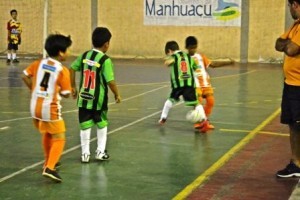 Manhuaçu: Começam os jogos de futsal Craques do Futuro