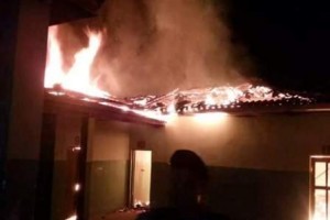 Ipanema: Incêndio destrói parte da Escola Estadual Nilo Morais Pinheiro