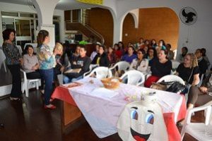 Professores municipais são capacitados em Manhuaçu