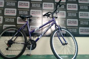Manhumirim: PM prende autor de furto e recupera bicicleta