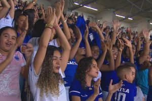 Cruzeiro faz festa e goleia a URT: 3 a 0