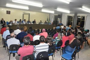 Câmara de Luisburgo recebe moradores para falar sobre problemas no município
