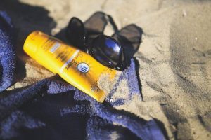 Sociedade Brasileira de Dermatologia afirma que filtro solar não impede absorção da vitamina D