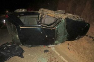 Mutum: Fiesta capota e motorista morre na MG 108