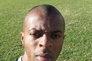 Jogador morre em partida de futebol em Ubaporanga
