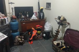 Manhuaçu: Ladrões são presos pela PM e produtos recuperados