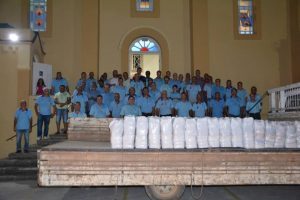 Natal: Terço dos Homens entrega 116 cestas básicas em Manhuaçu