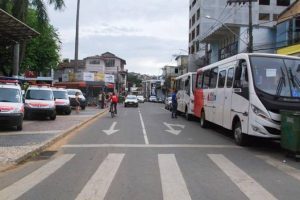 Manhuaçu recebe novos veículos para saúde e educação