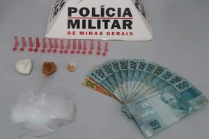 Crack e cocaína apreendidos em Ipanema