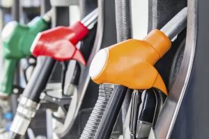 Procon Manhuaçu divulga pesquisa de preços de combustíveis