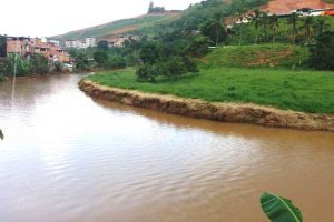 Limpeza no Rio Manhuaçu está quase concluída
