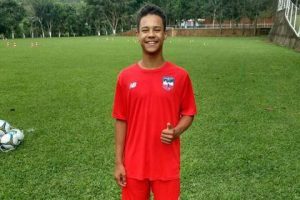 Ex-atleta da Fieldball brilha em estreia no Campeonato Mineiro Sub-15