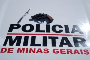 Manhuaçu: PM apreende menor e simulacro de arma de fogo em escola
