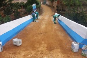 Prefeitura constrói ponte e realiza ações em combate a dengue na Vila Boa Esperança