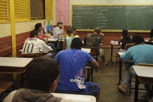 Total médio de anos de estudo cresce no Brasil, diz pesquisa do IBGE