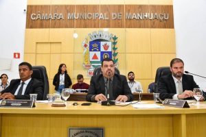 Câmara de Manhuaçu aprova Projeto que cria a Escola do Legislativo