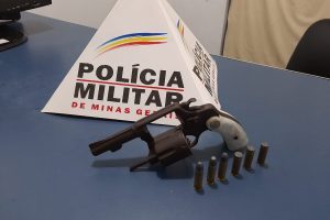Manhuaçu: PM apreende arma de fogo no bairro São Francisco de Assis