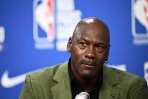 Michael Jordan doará quase R$ 500 milhões contra o racismo