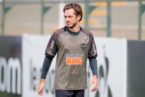 Atlético anuncia lesão de Hyoran; Cruzeiro negocia com Bruno Henrique; América na Sul-americana