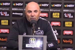 Sampaoli insiste por reforços no Atlético