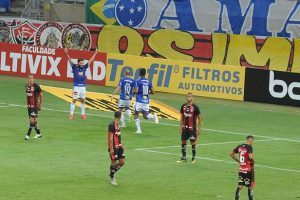 Na estreia de Ney Franco Cruzeiro vence o Vitória