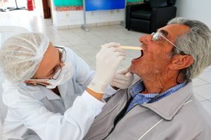 A importância da saúde bucal em pacientes com Alzheimer