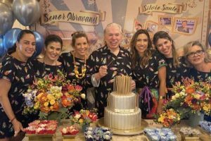 Silvio Santos ganha festa do pijama no aniversário de 90 anos
