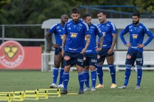 Crise: Jogadores do Cruzeiro protestam por atraso salarial