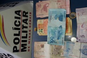 Drogas e dinheiro são apreendidos pela PM em Manhuaçu
