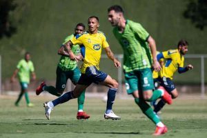 Conceição elogia Joseph e Flávio por estreia no Cruzeiro em jogo-treino