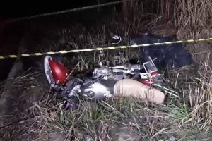 Manhuaçu: Jovem morre após colisão de motocicleta em carro