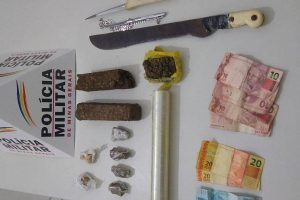 Homem preso, drogas e dinheiro apreendidos em Manhumirim