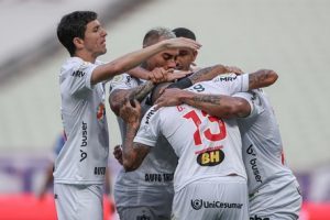 Atlético vence Fortaleza fora de casa