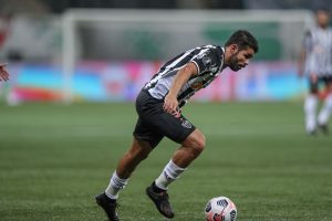 Atlético: Diego Costa passará por exames em BH