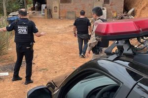 Polícia Civil prende acusado de homicídio em Manhuaçu