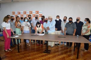 Manhuaçu: Assinado convênio com HCL para realização de cirurgias eletivas