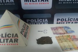 Plantão policial: Drogas apreendidas em Manhuaçu; Veículo recuperado em Reduto
