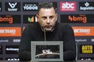 Rodrigo Caetano diz que Turco seguirá no Atlético