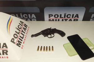Arma e munições apreendidas em Manhuaçu