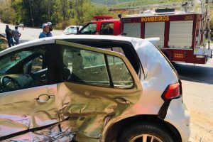 Colisão entre veículos deixa motorista ferida em Dom Corrêa