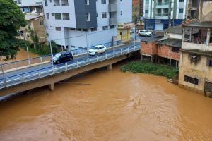 Manhuaçu continua em alerta por conta das chuvas